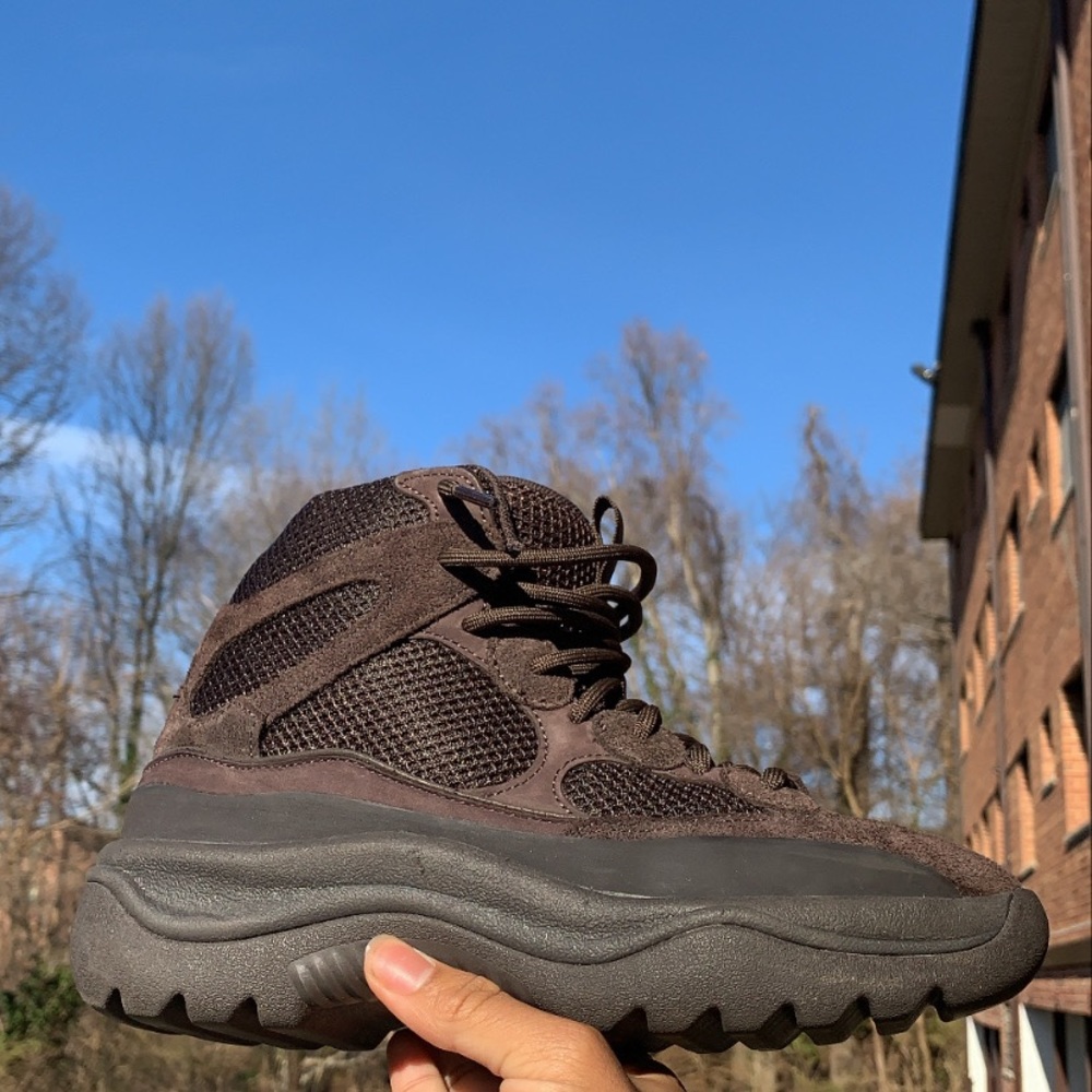 Yeezy desert boots (oil) - Picture 3 of 5